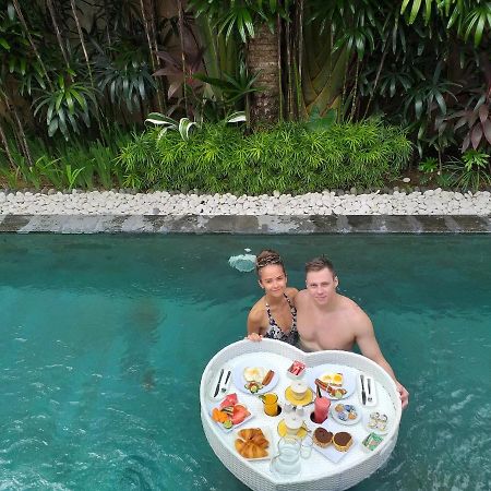 Joglo Villa Bali Penatih エクステリア 写真