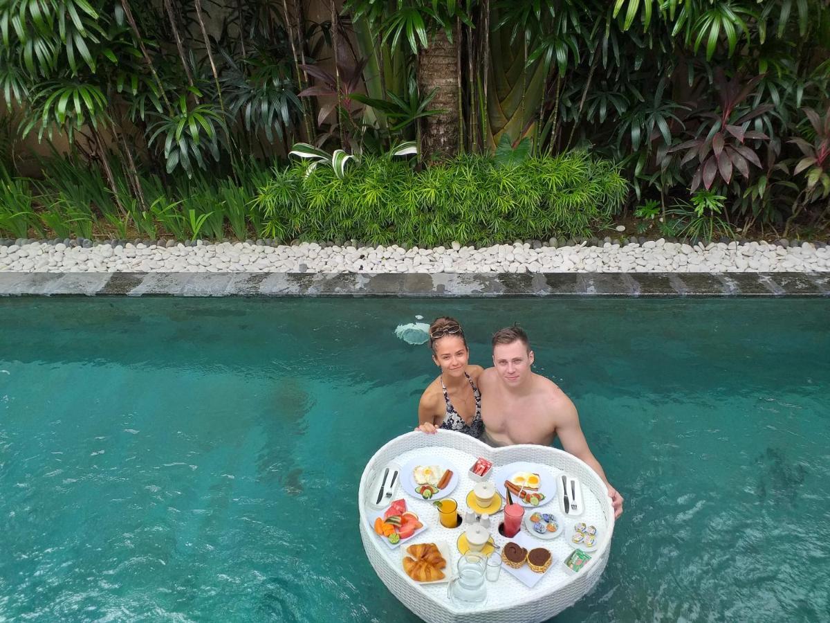 Joglo Villa Bali Penatih エクステリア 写真