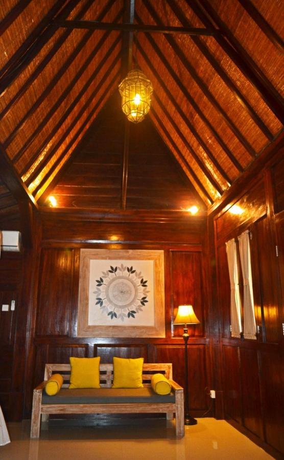 Joglo Villa Bali Penatih エクステリア 写真