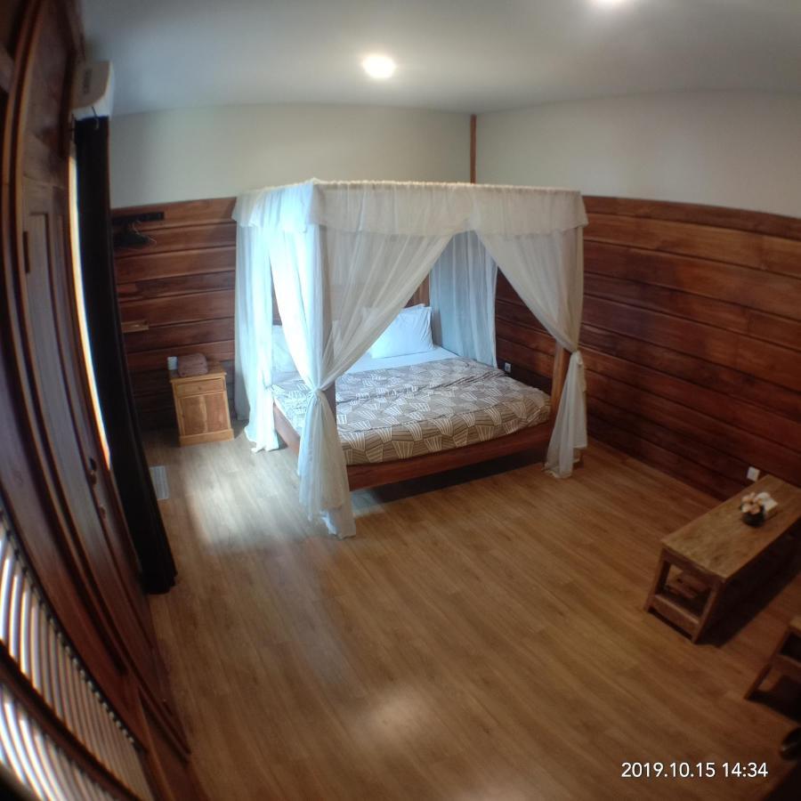 Joglo Villa Bali Penatih エクステリア 写真