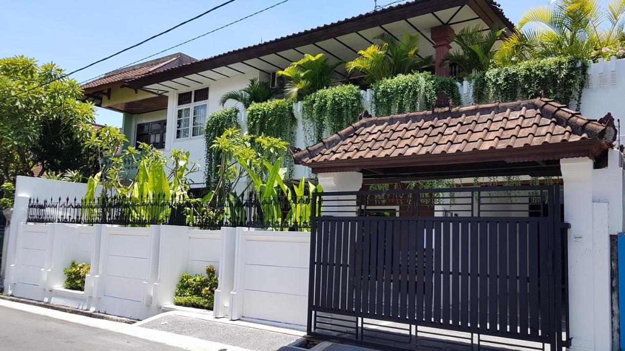 Joglo Villa Bali Penatih エクステリア 写真